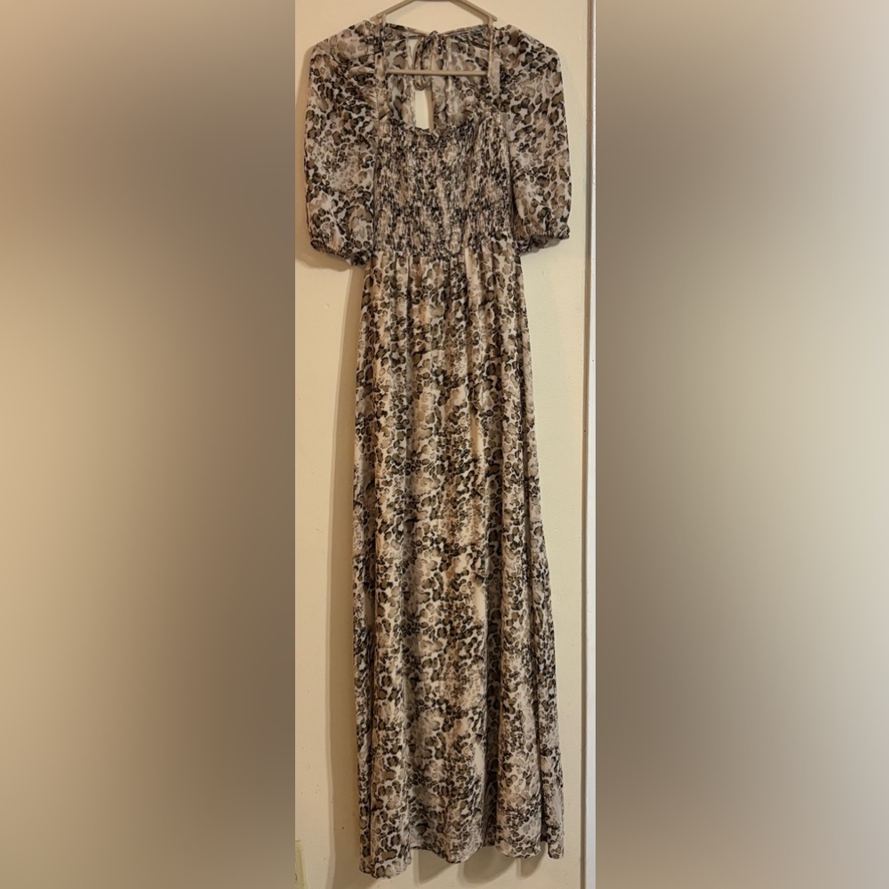 Vagabond Neutral Floral Maxi Dress in Beige and Brown
